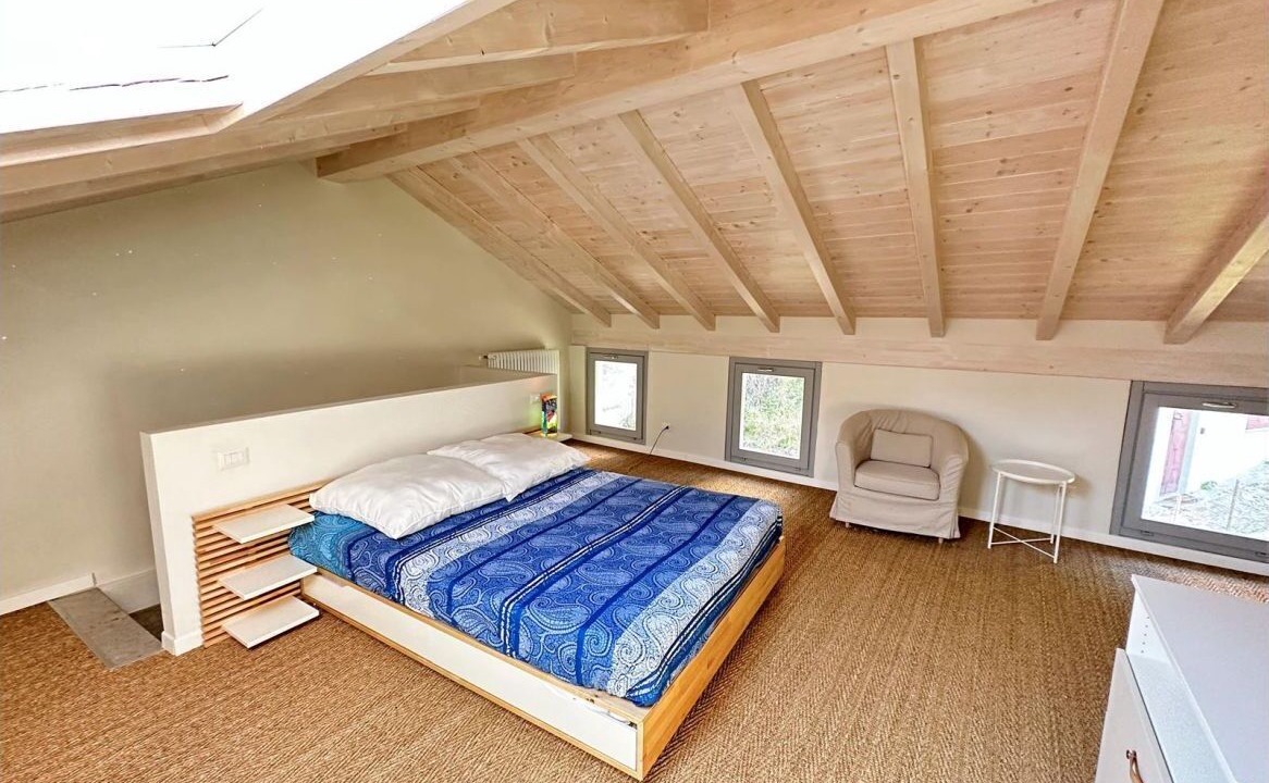 Photo of Bedroom in Colonno