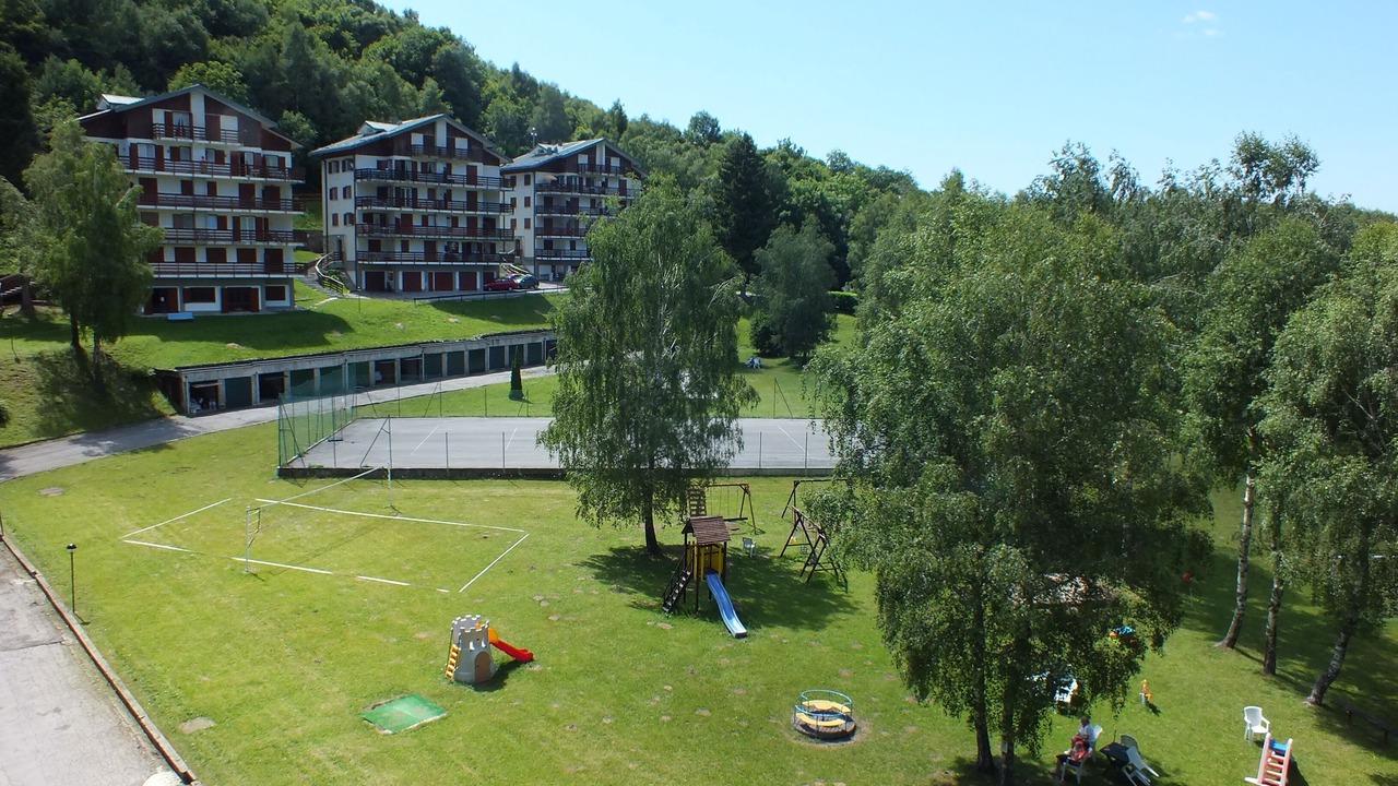 Photo of Others in Zelbio
