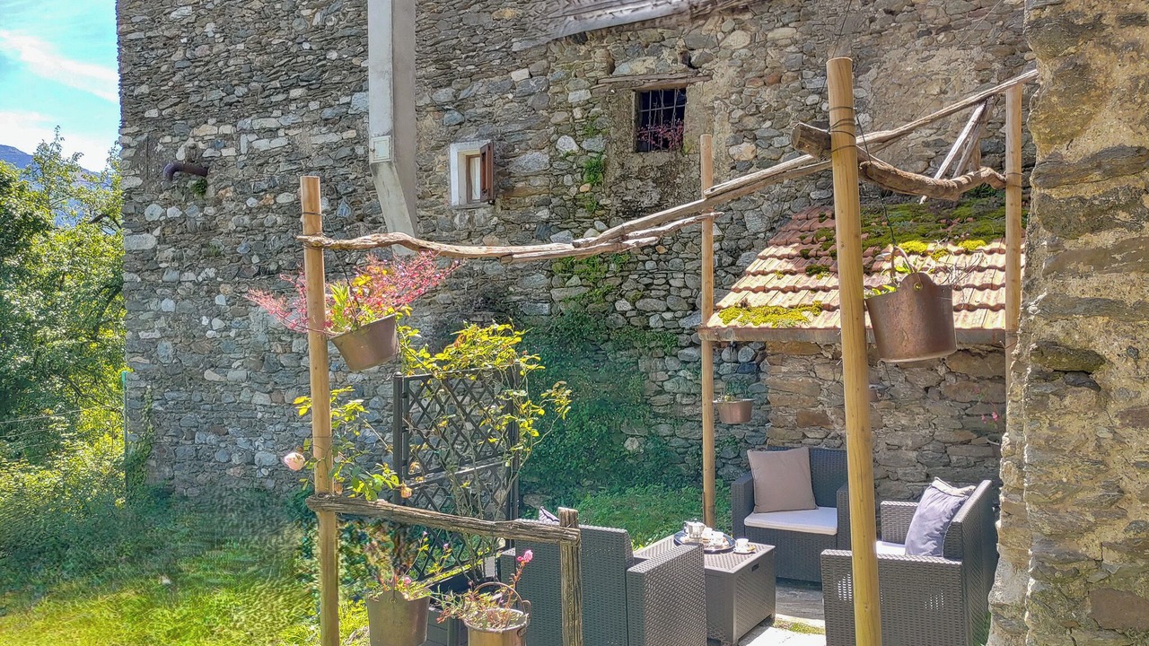 Photo of Others in Cremia