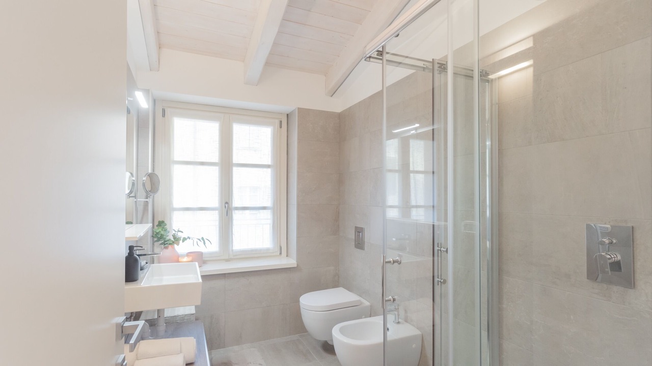 Photo of Bathroom in Como City Centre