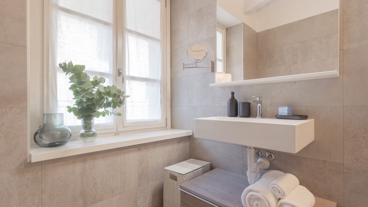 Photo of Bathroom in Como City Centre