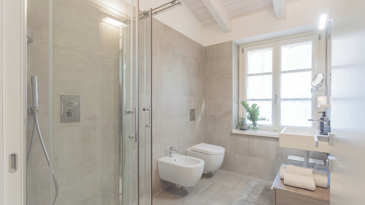Photo of Bathroom in Como City Centre
