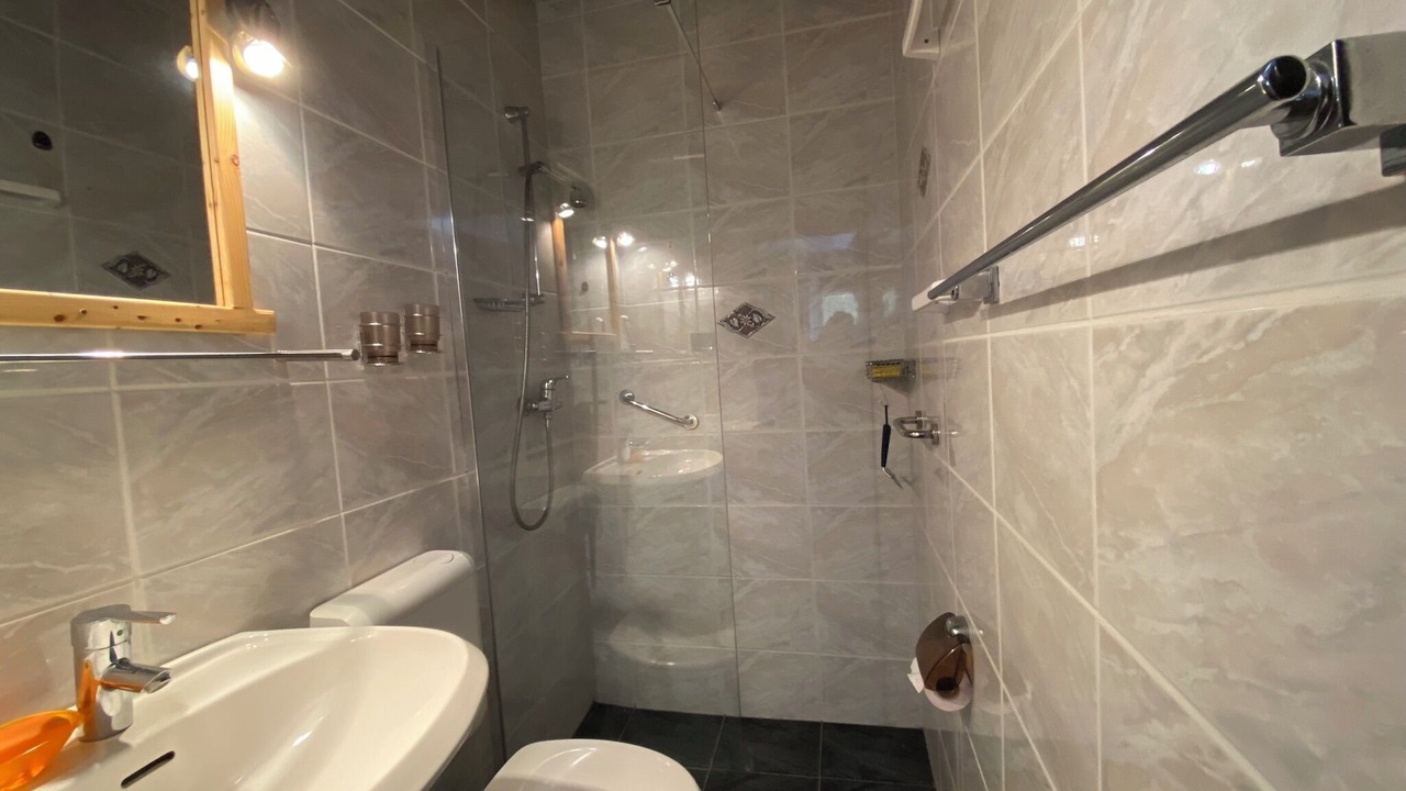 Photo of Bathroom in Aer