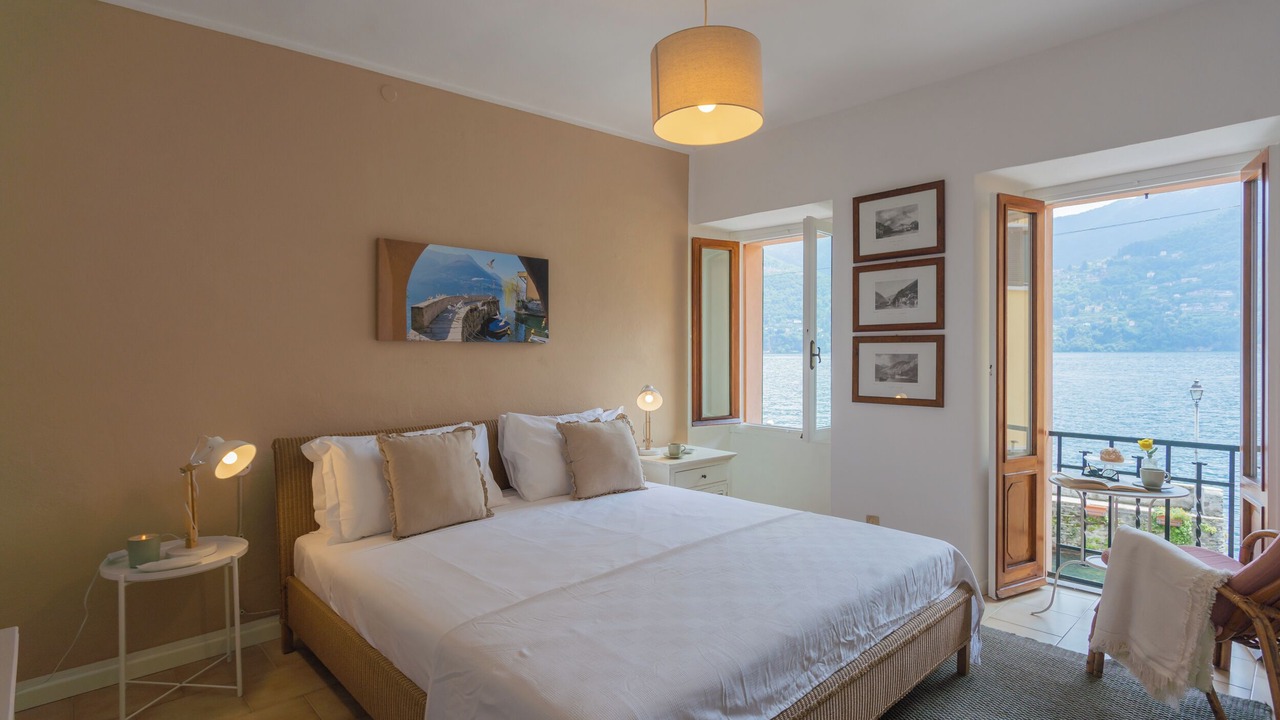 Photo of Bedroom in Carate Urio