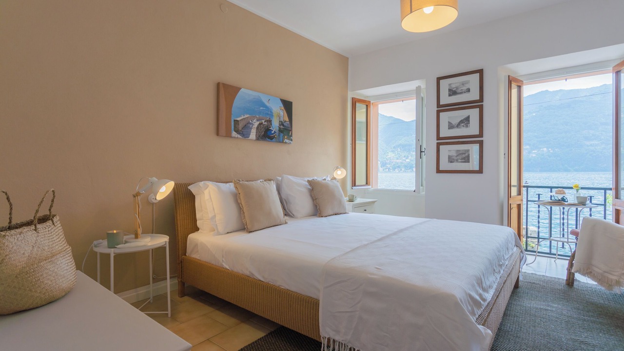 Photo of Bedroom in Carate Urio
