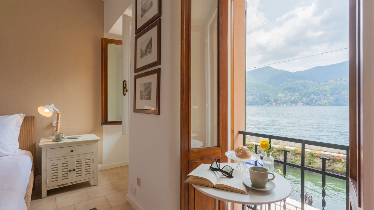 Photo of Bedroom in Carate Urio