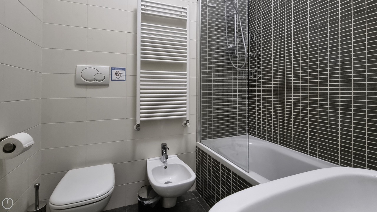 Photo of Bathroom in Chinatown