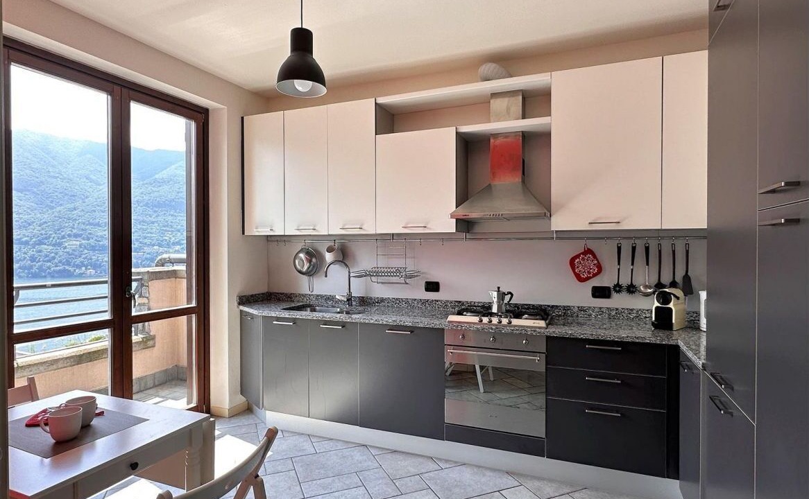 Photo of Kitchen in Carate Urio