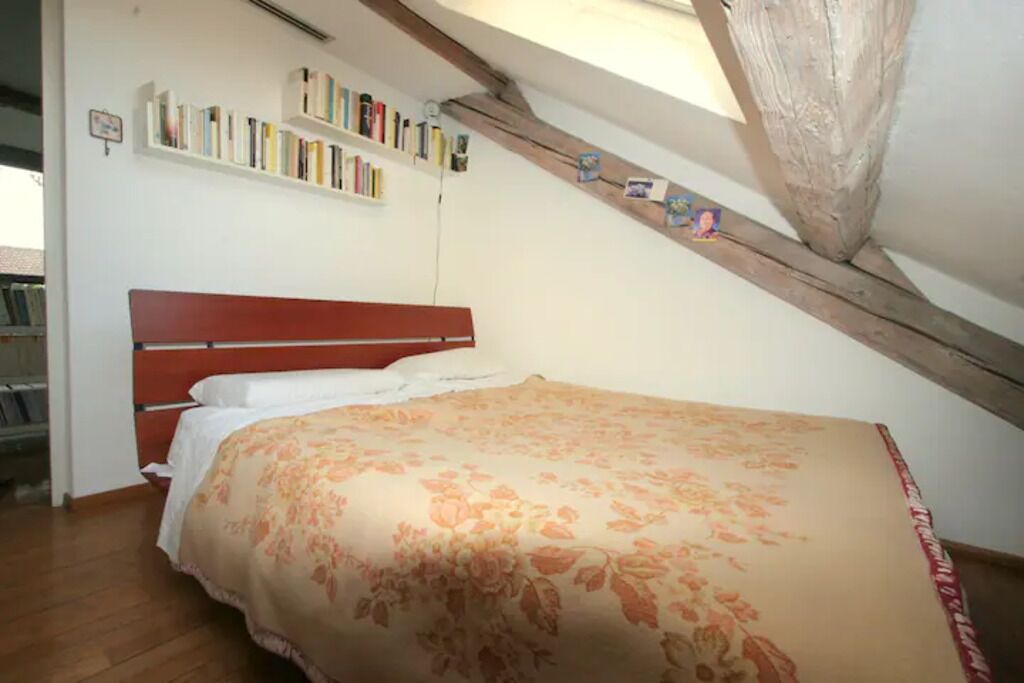 Photo of Bedroom in Carrobbio