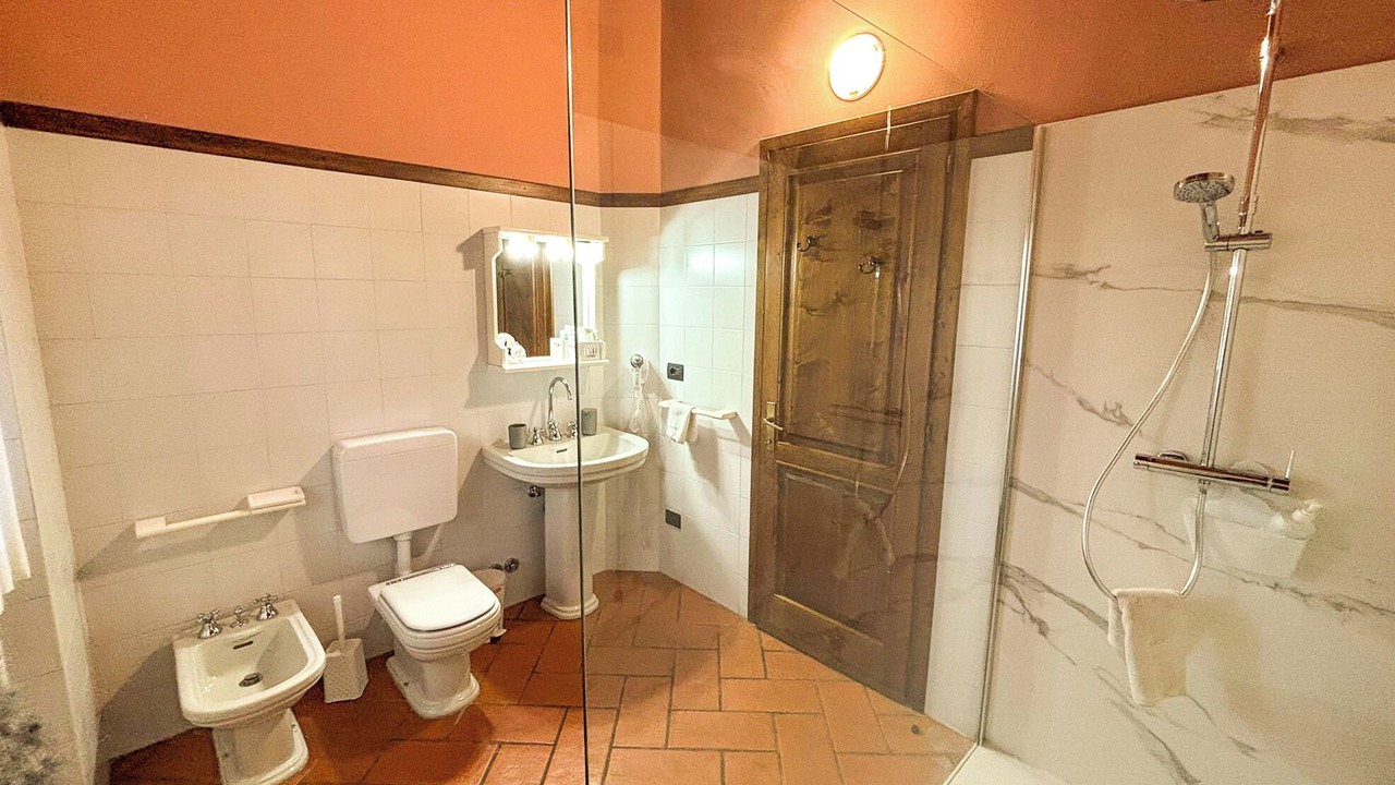 Photo of Bathroom in Colico