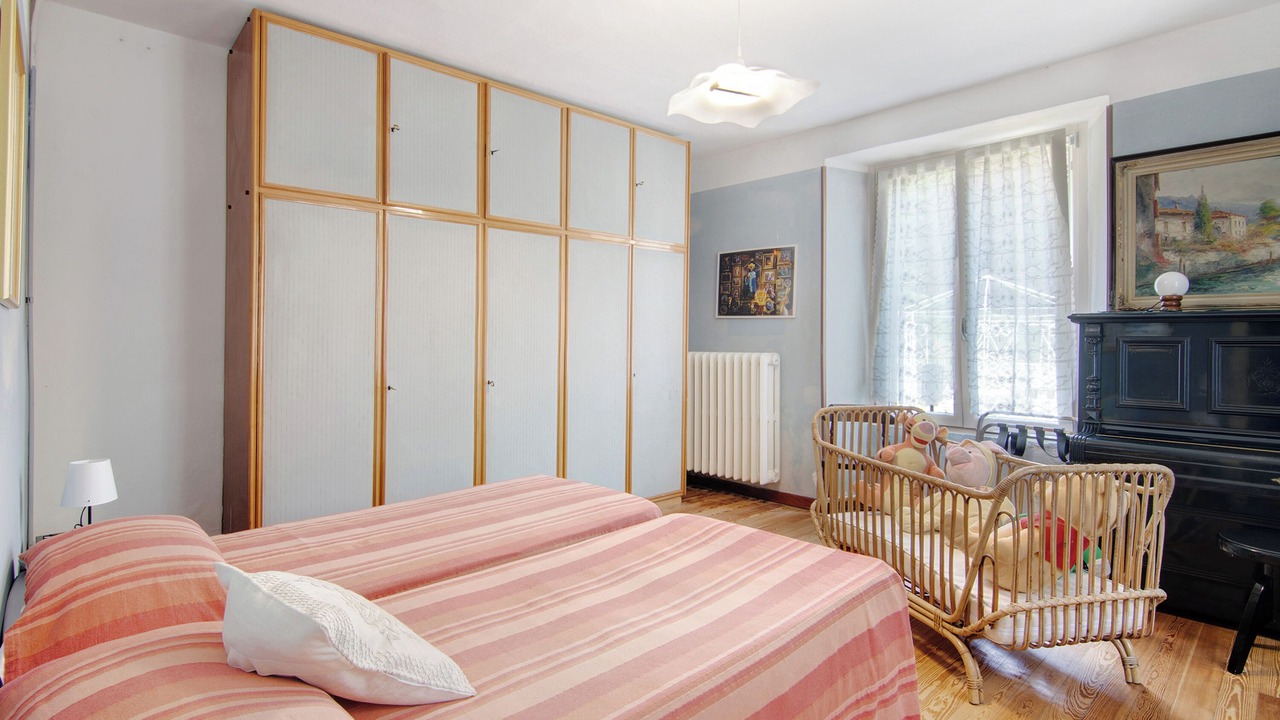 Photo of Bedroom in Lanzo d'Intelvi