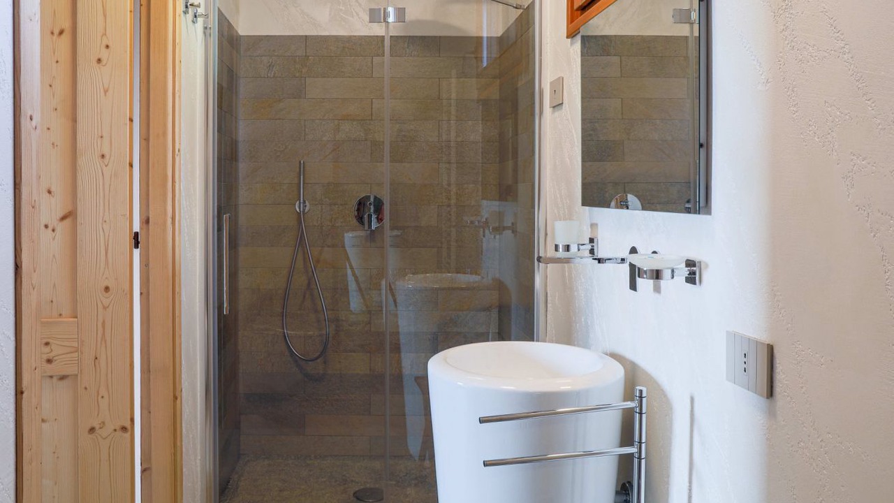 Photo of Bathroom in Dervio