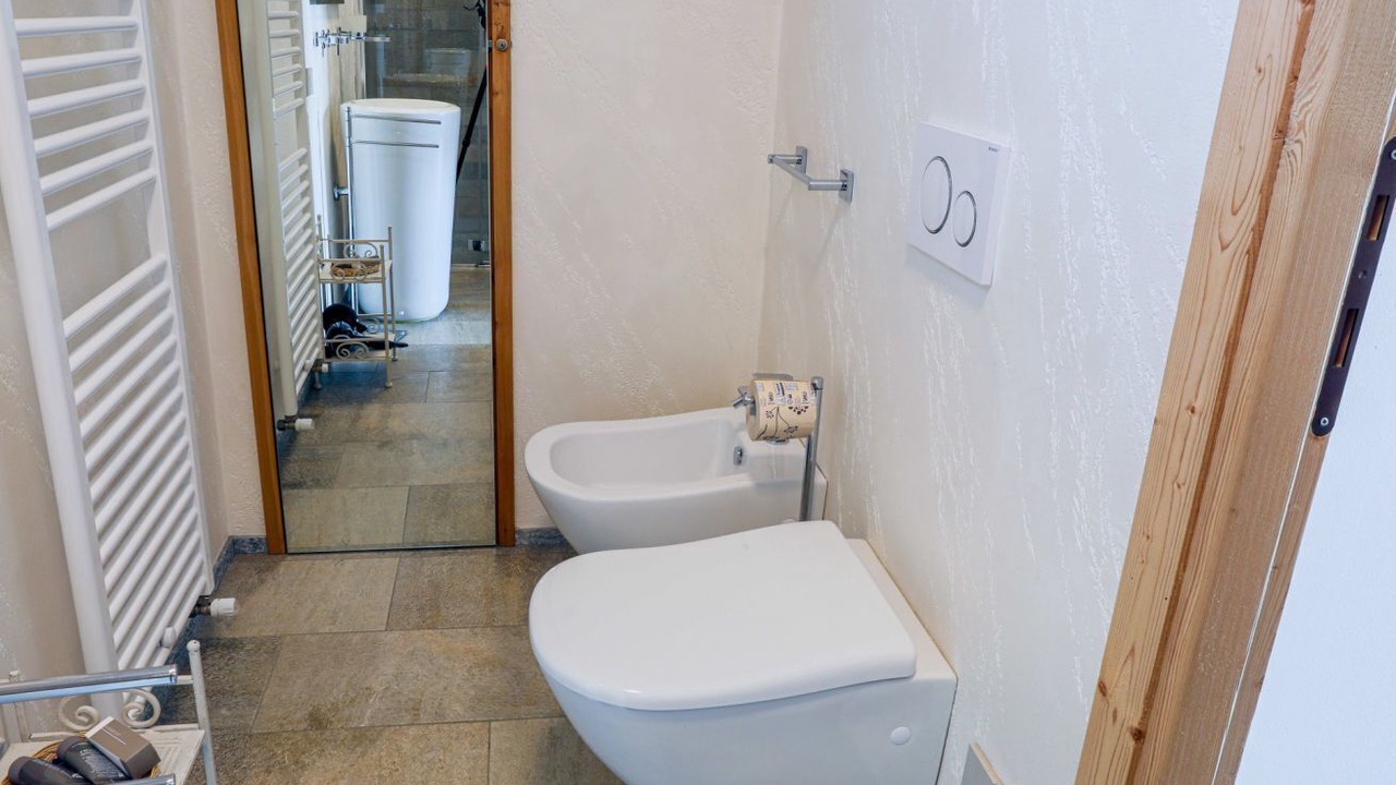 Photo of Bathroom in Dervio