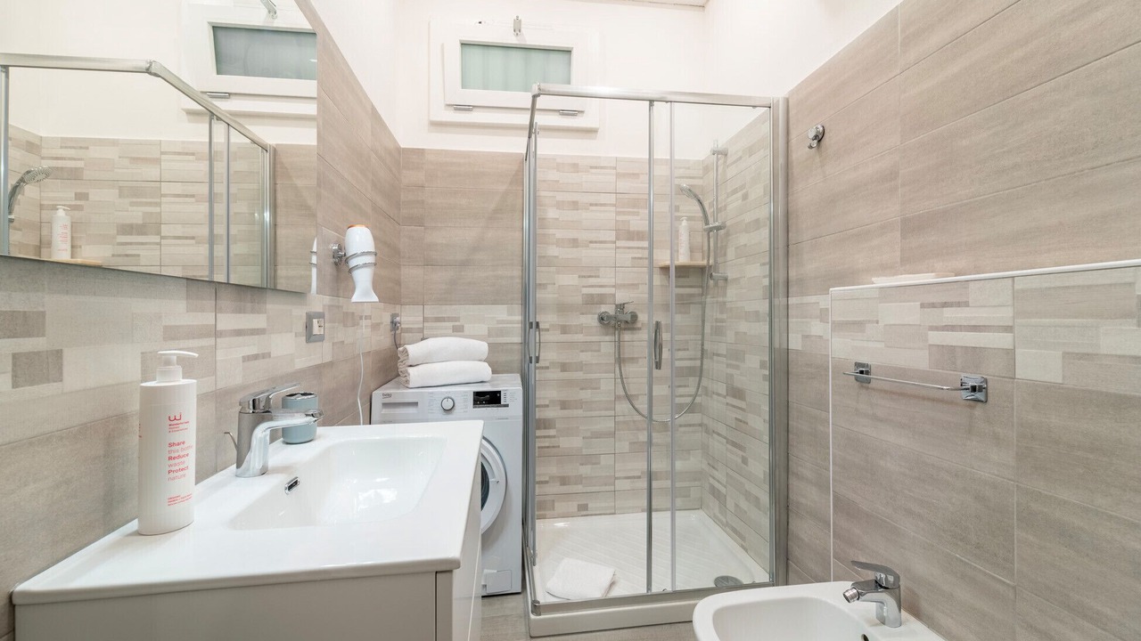 Photo of Bathroom in Como