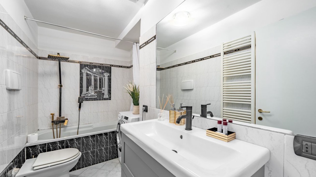 Photo of Bathroom in Zona Farini