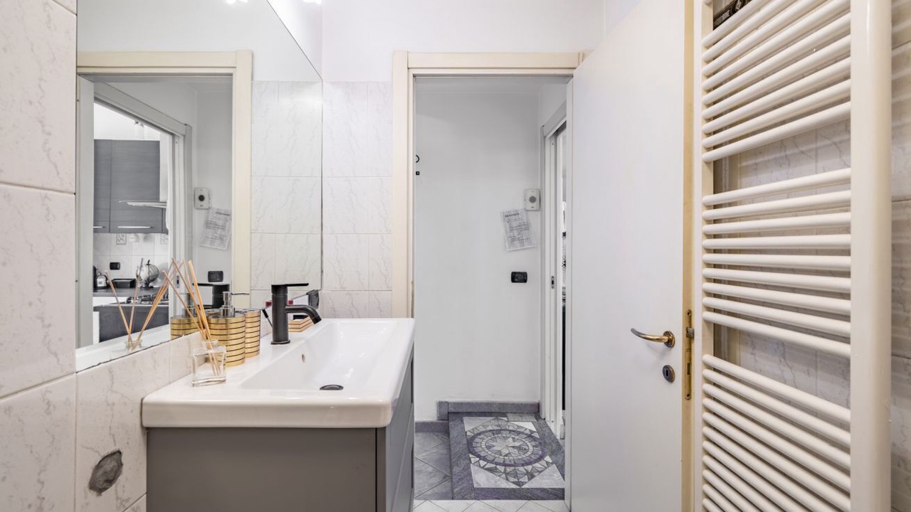 Photo of Bathroom in Zona Farini