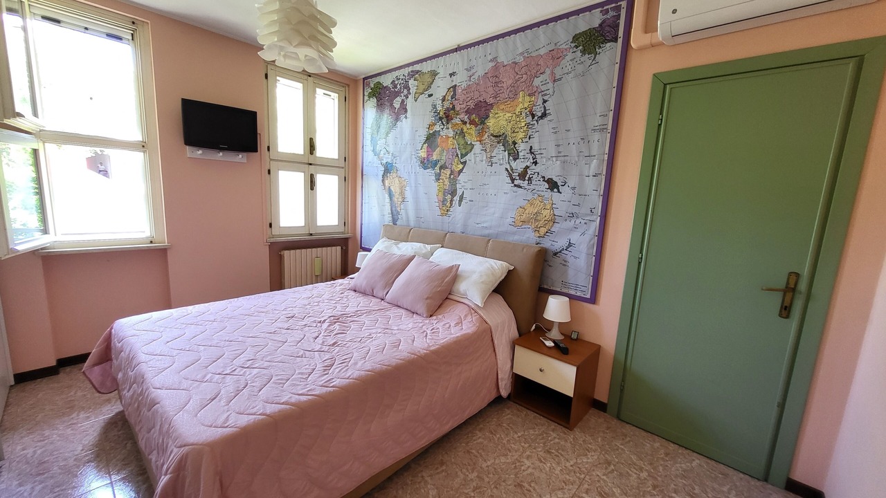Photo of Bedroom in Polpenazze del Garda