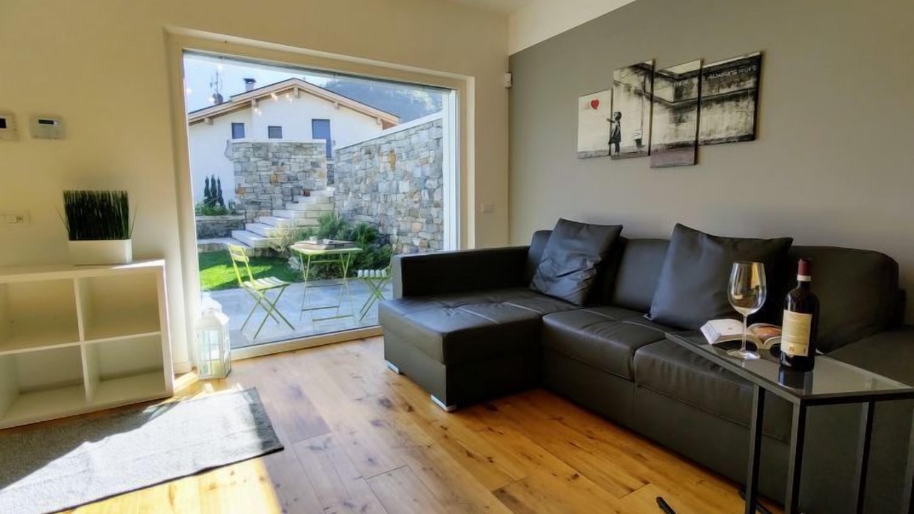 Photo of Livingroom in Samolaco