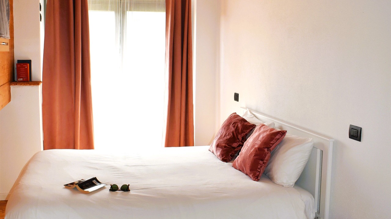 Photo of Bedroom in Mandello del Lario