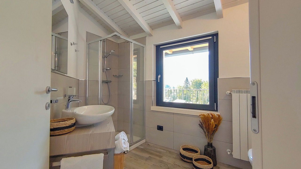 Photo of Bathroom in Dascio