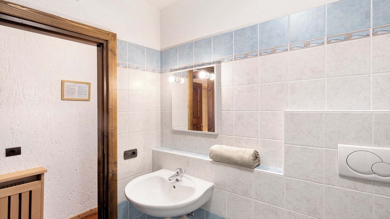 Photo of Bathroom in Teola