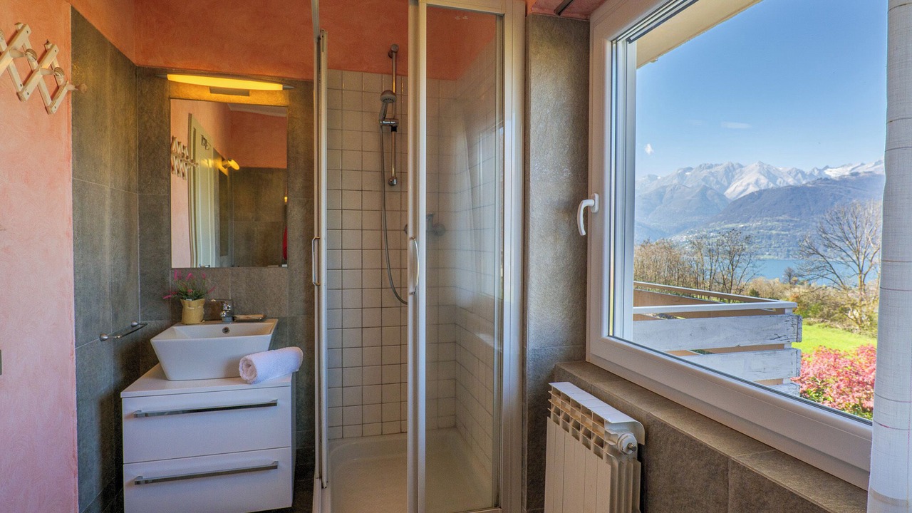 Photo of Bathroom in Colico Piano