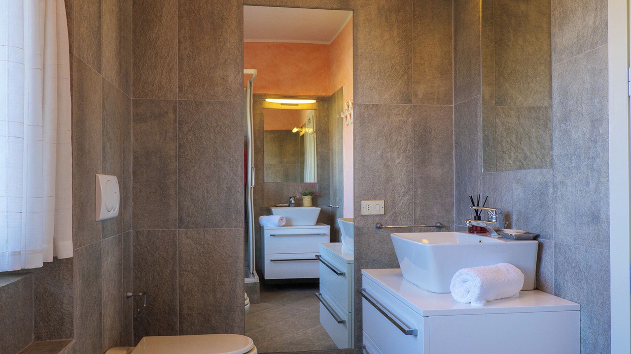 Photo of Bathroom in Colico Piano