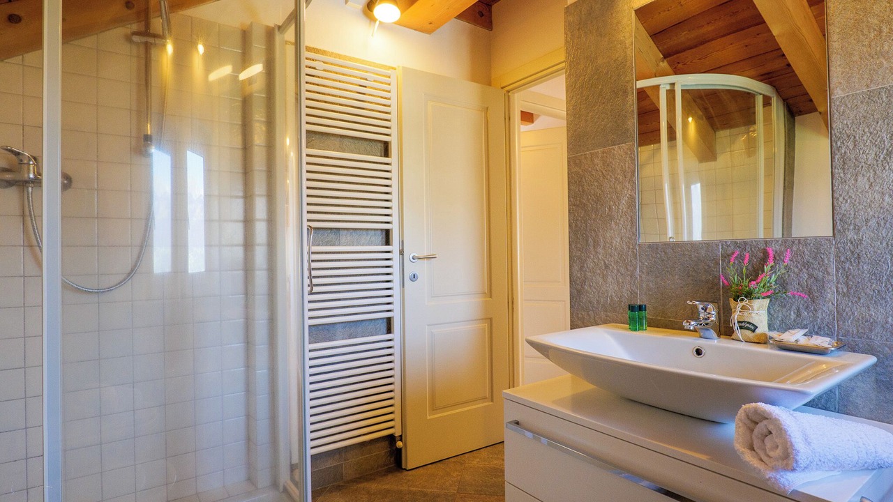 Photo of Bathroom in Colico Piano