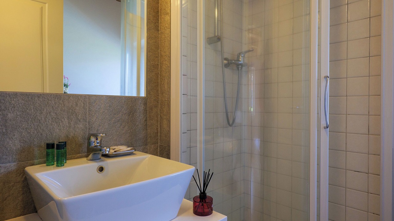 Photo of Bathroom in Colico Piano