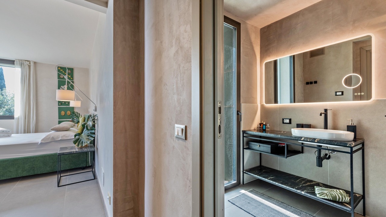 Photo of Bedroom in Gardone Riviera