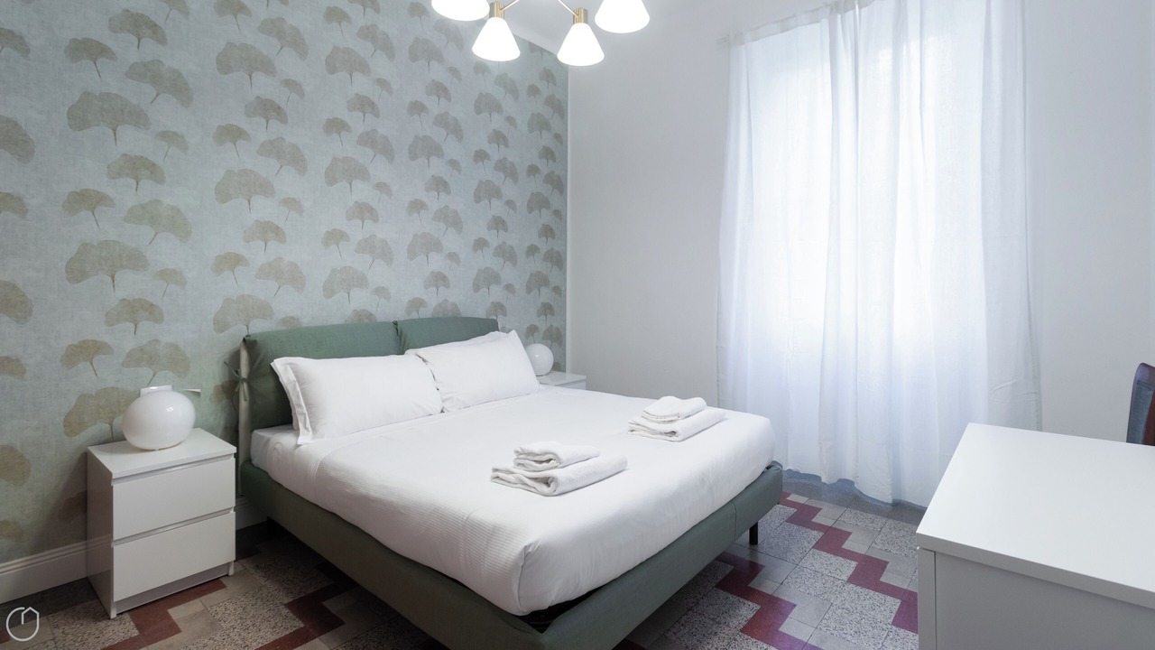 Photo of Bedroom in Magenta
