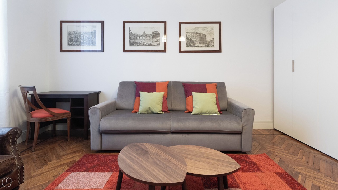 Photo of Livingroom in Magenta