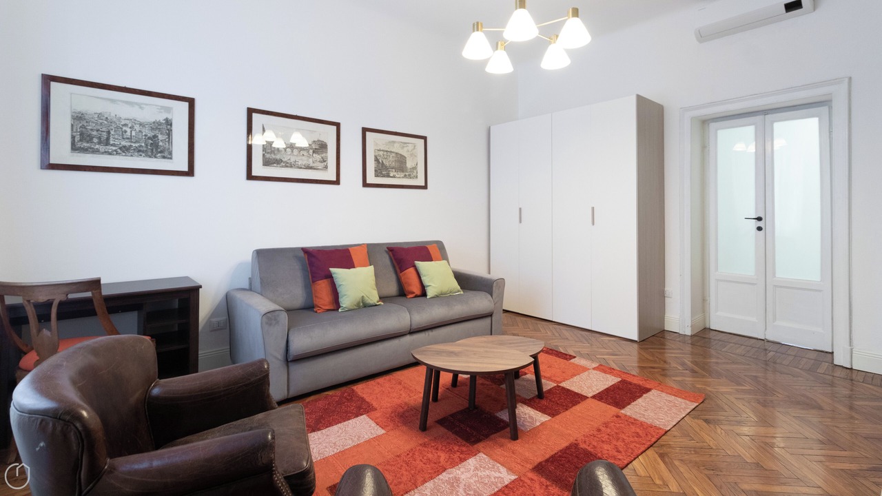 Photo of Livingroom in Magenta