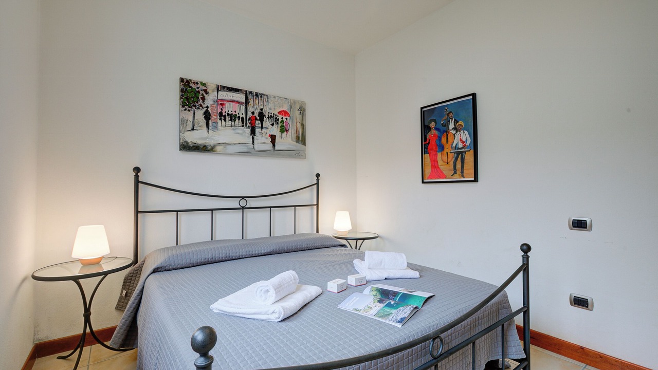 Photo of Bedroom in Porlezza
