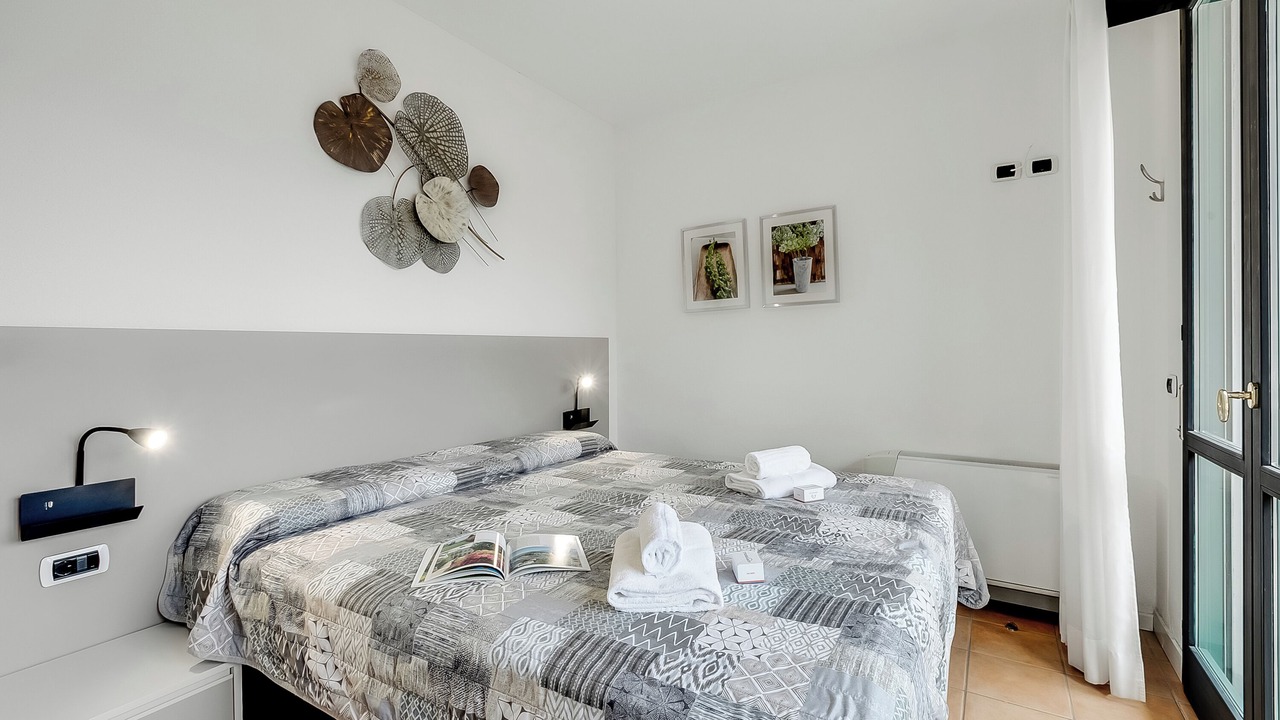 Photo of Bedroom in Porlezza