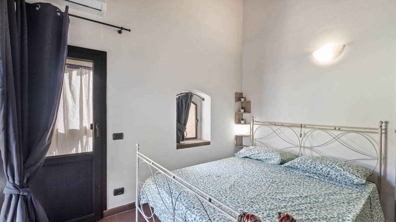 Photo of Bedroom in Iseo