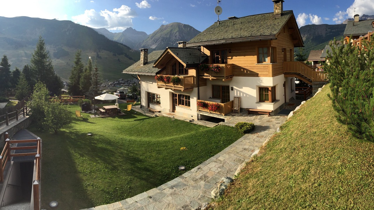 Photo of Outdoor in Teola