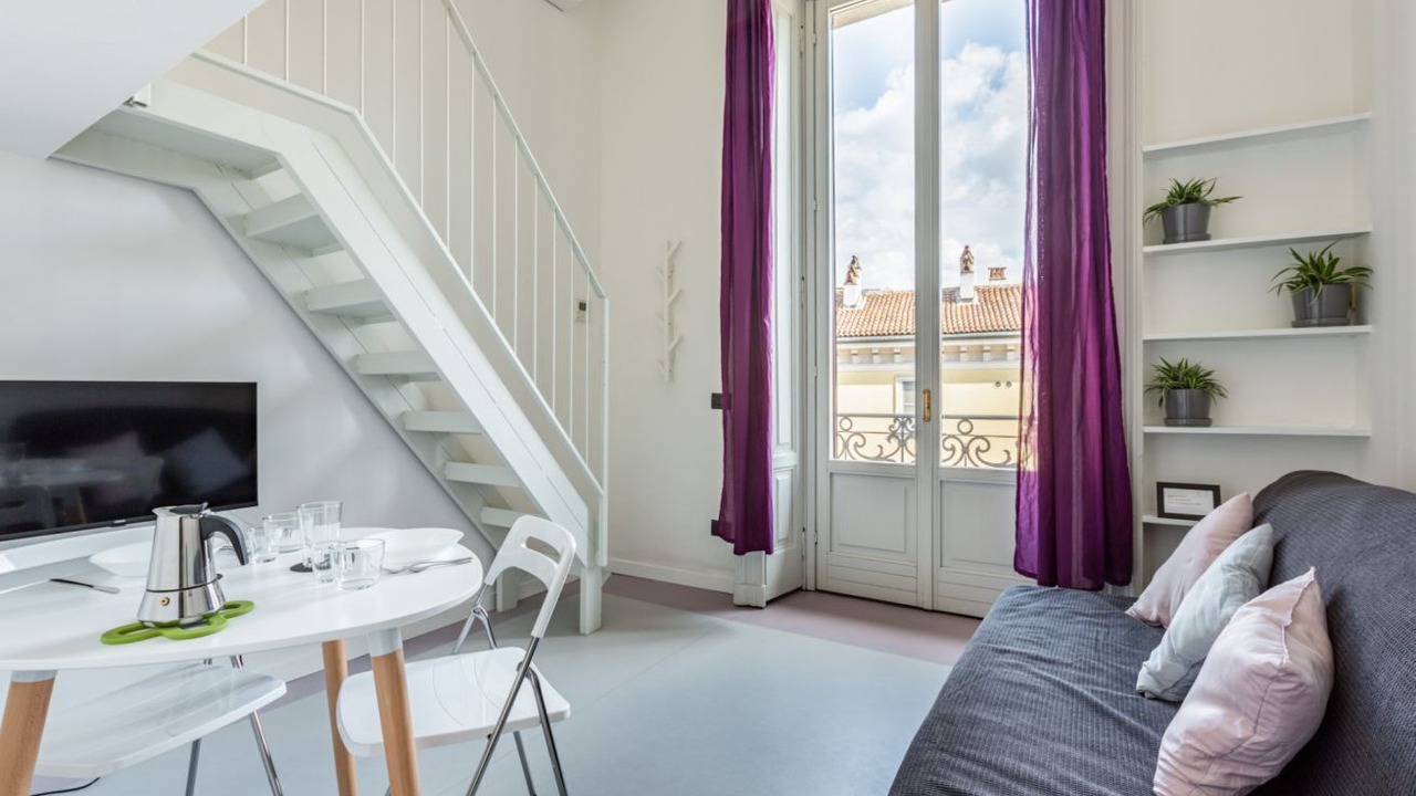 Photo of Livingroom in Magenta