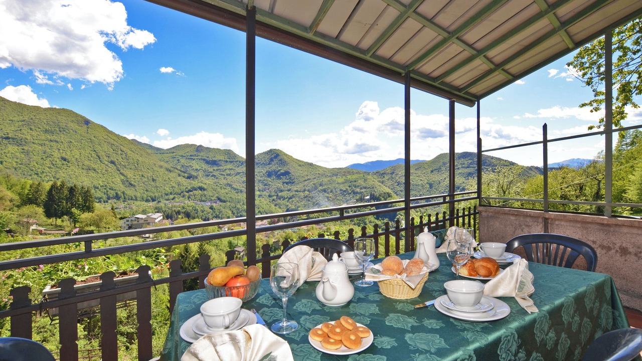 Photo of Patio Balcony in Esino Lario
