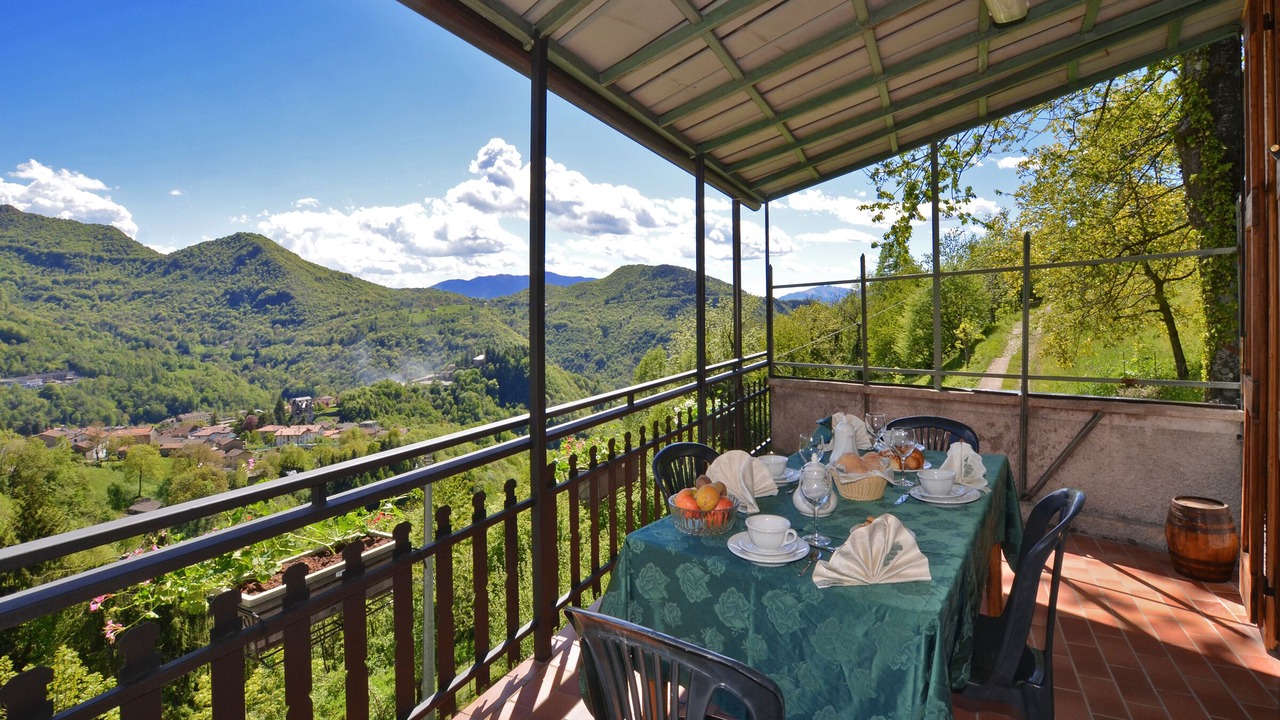 Photo of Patio Balcony in Esino Lario