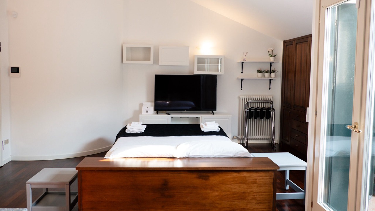 Photo of Bedroom in Lecco