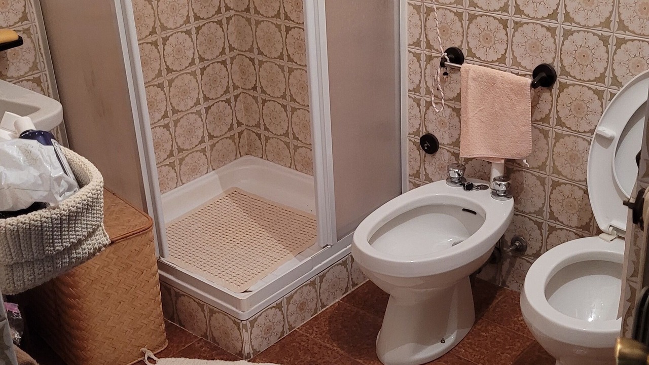 Photo of Bathroom in Temu