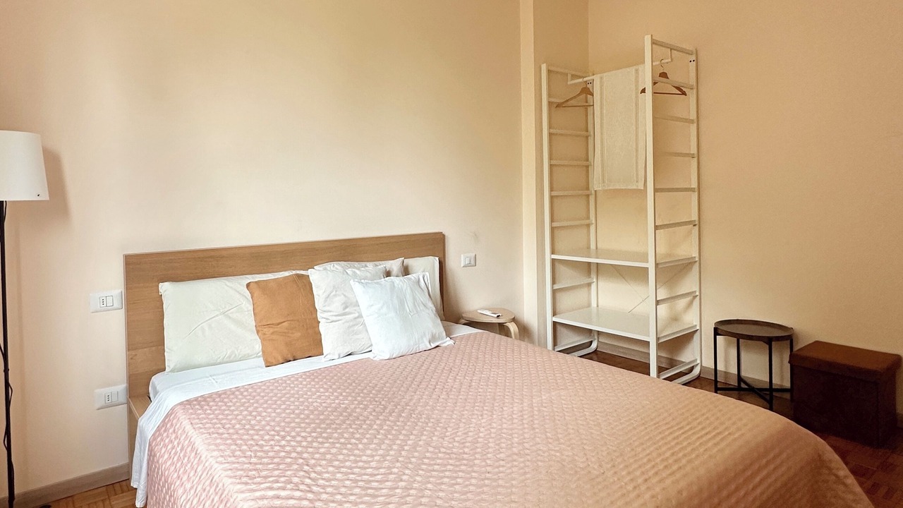 Photo of Bedroom in Como