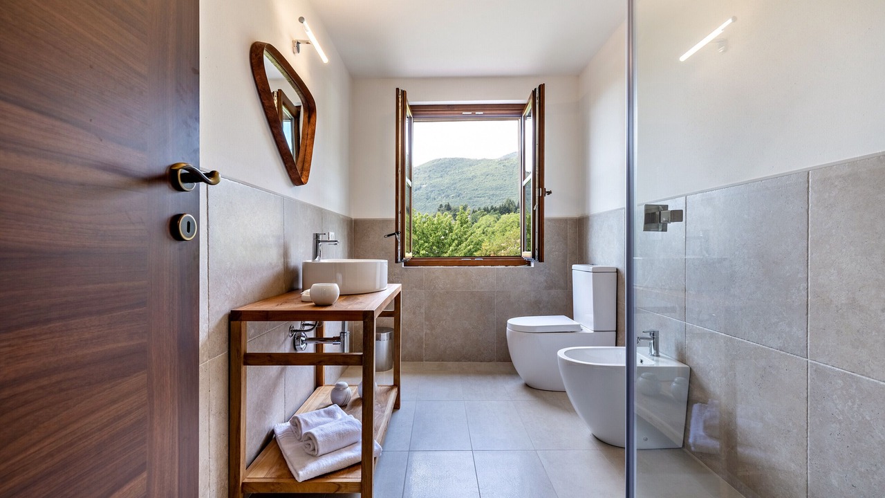 Photo of Bathroom in Aer