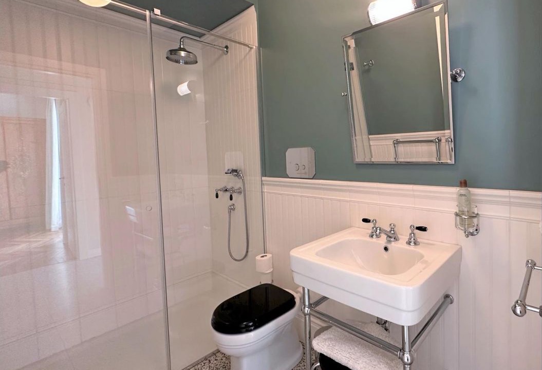 Photo of Bathroom in Carate Urio