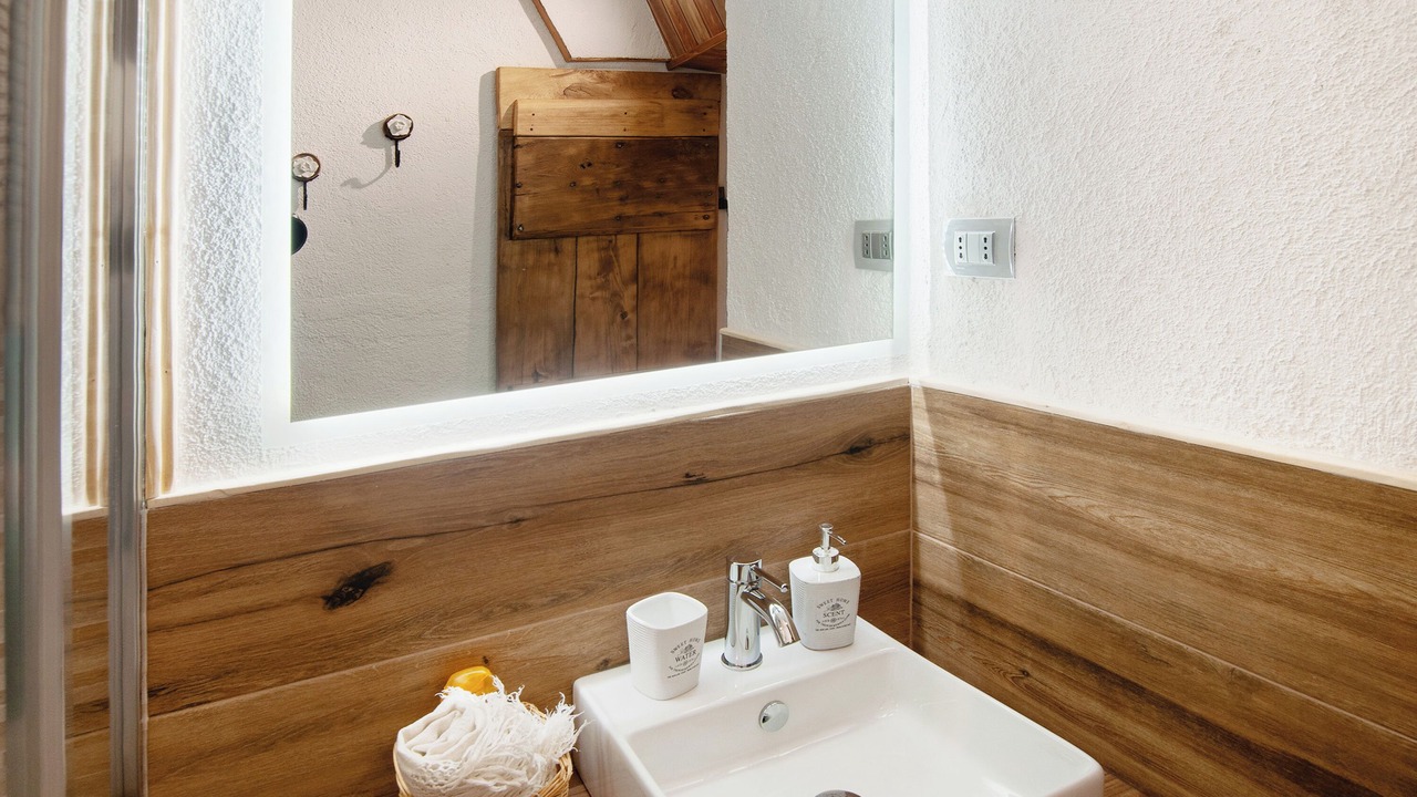 Photo of Bathroom in San Giacomo Filippo