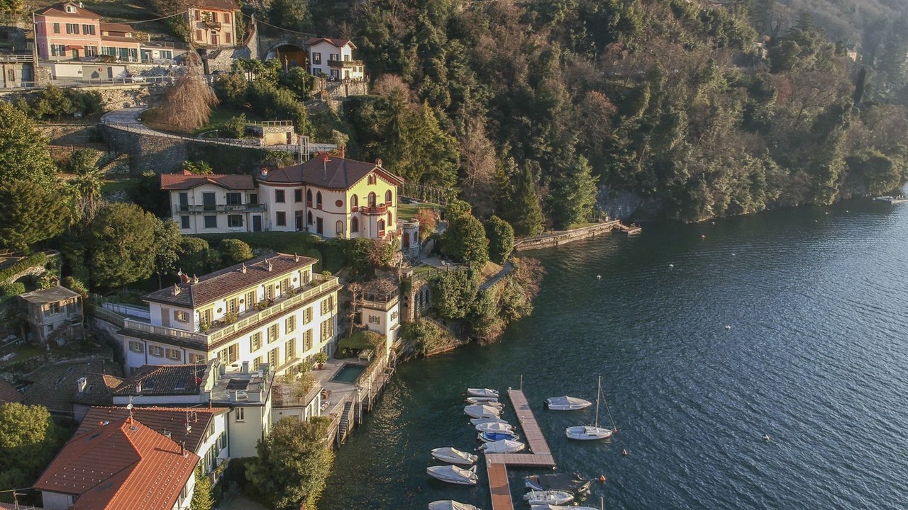 Photo of Others in Torno