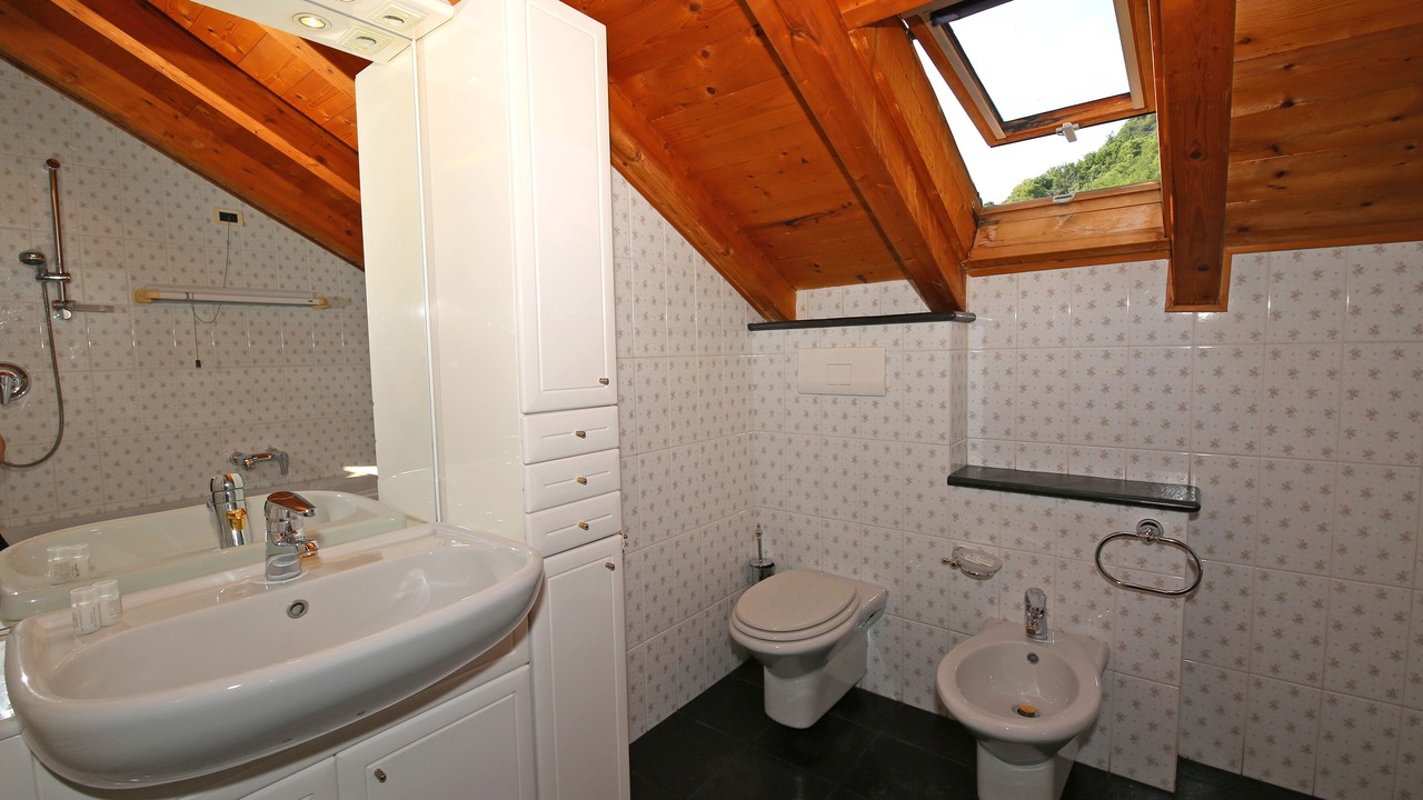 Photo of Bathroom in Oliveto Lario