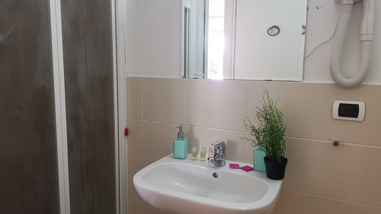 Photo of Bathroom in Rho