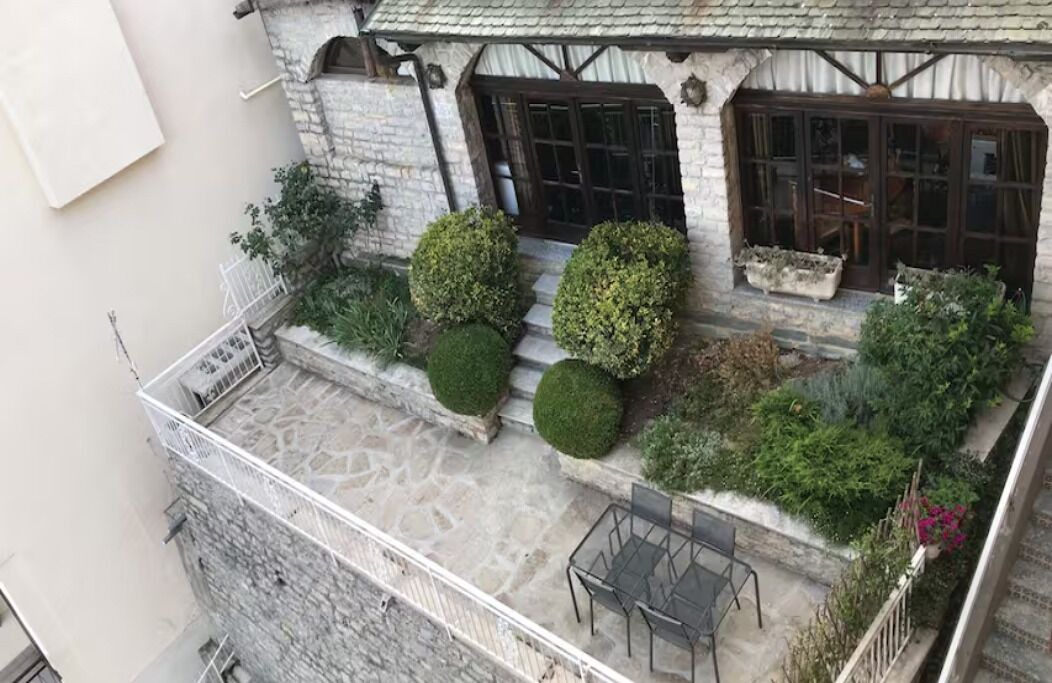 Photo of Outdoor in Pigra